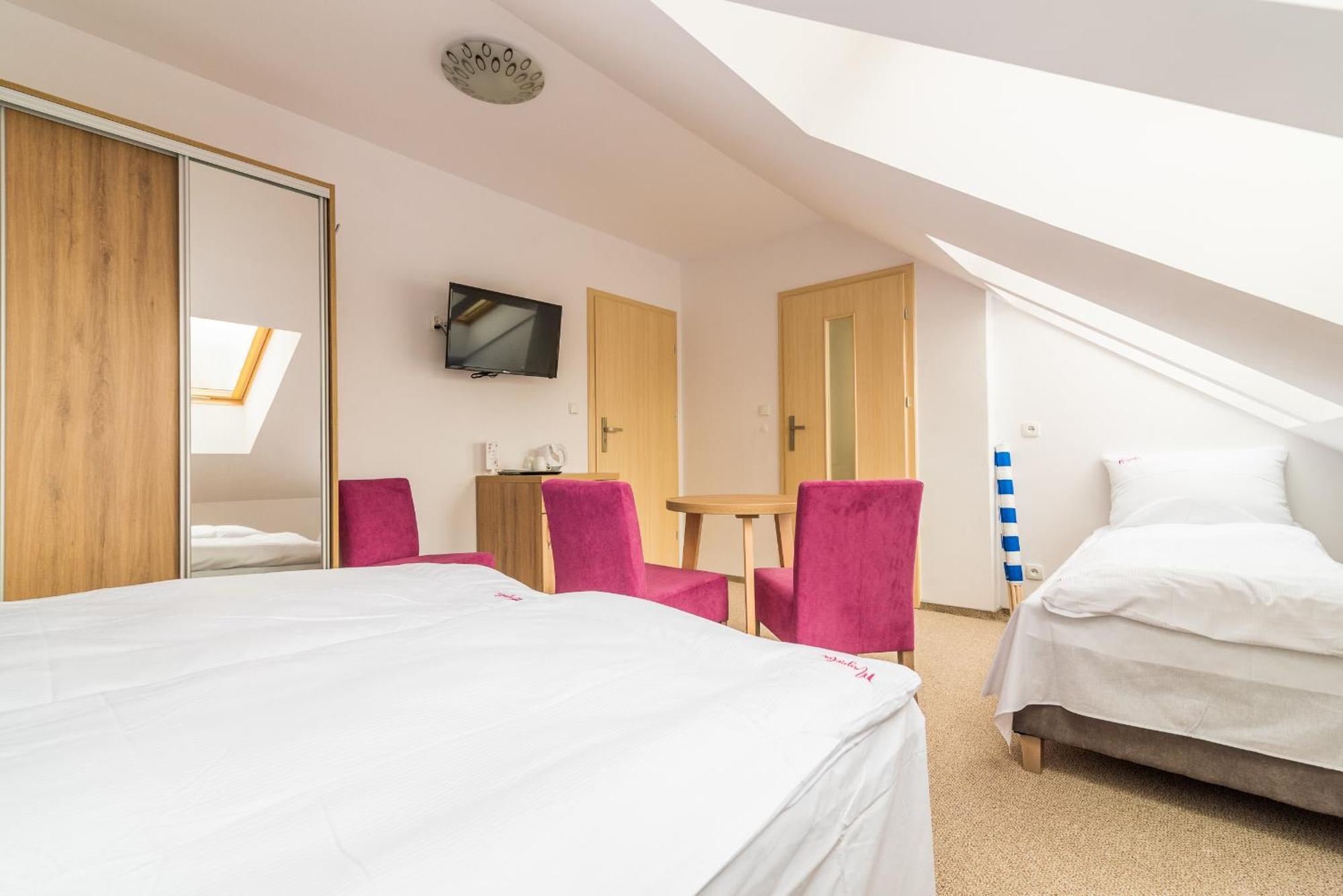 Magnolia Pokoje I Apartamenty デンプキ エクステリア 写真