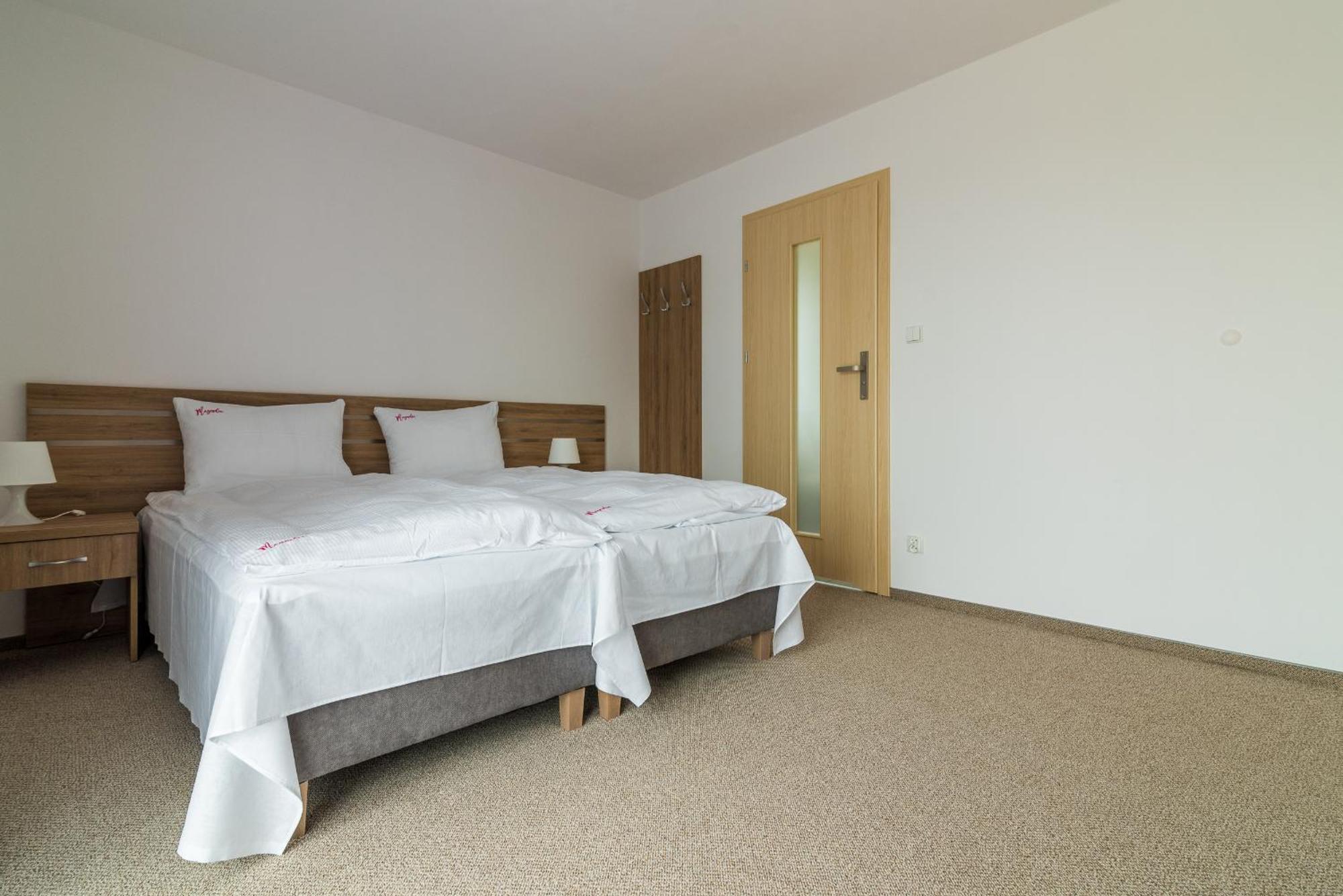 Magnolia Pokoje I Apartamenty デンプキ エクステリア 写真