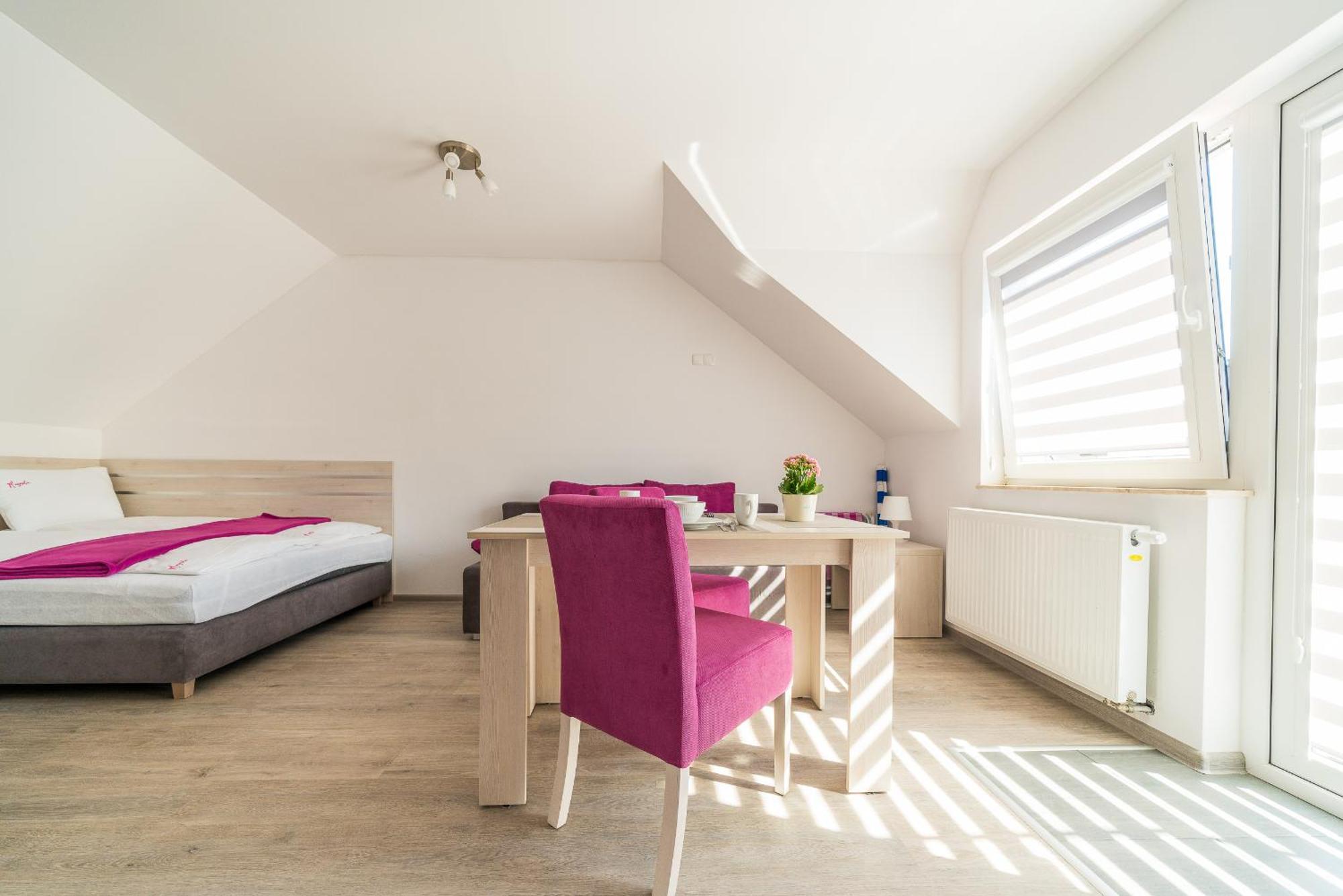 Magnolia Pokoje I Apartamenty デンプキ エクステリア 写真