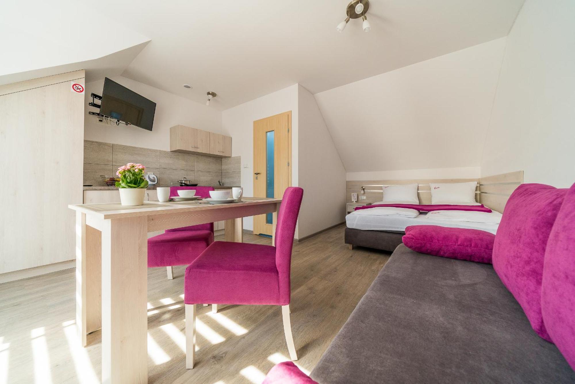 Magnolia Pokoje I Apartamenty デンプキ エクステリア 写真