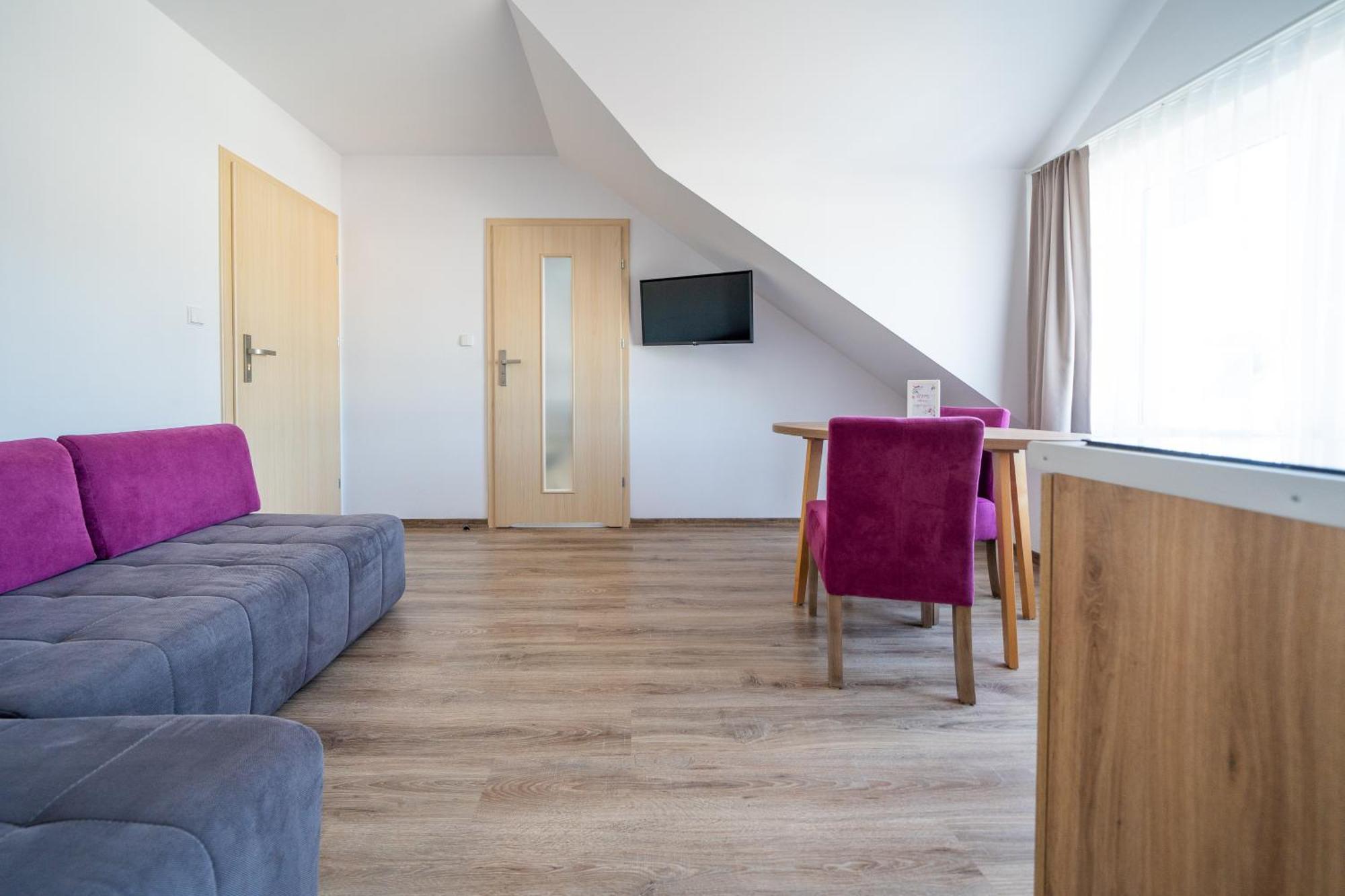 Magnolia Pokoje I Apartamenty デンプキ エクステリア 写真